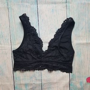 Victoria's Secret black lace bralette  siz…